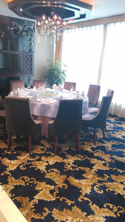 เฉิงตู เอสเซ่น อินเตอร์เนชั่นแนล โฮเต็ล Hotel ภายนอก รูปภาพ