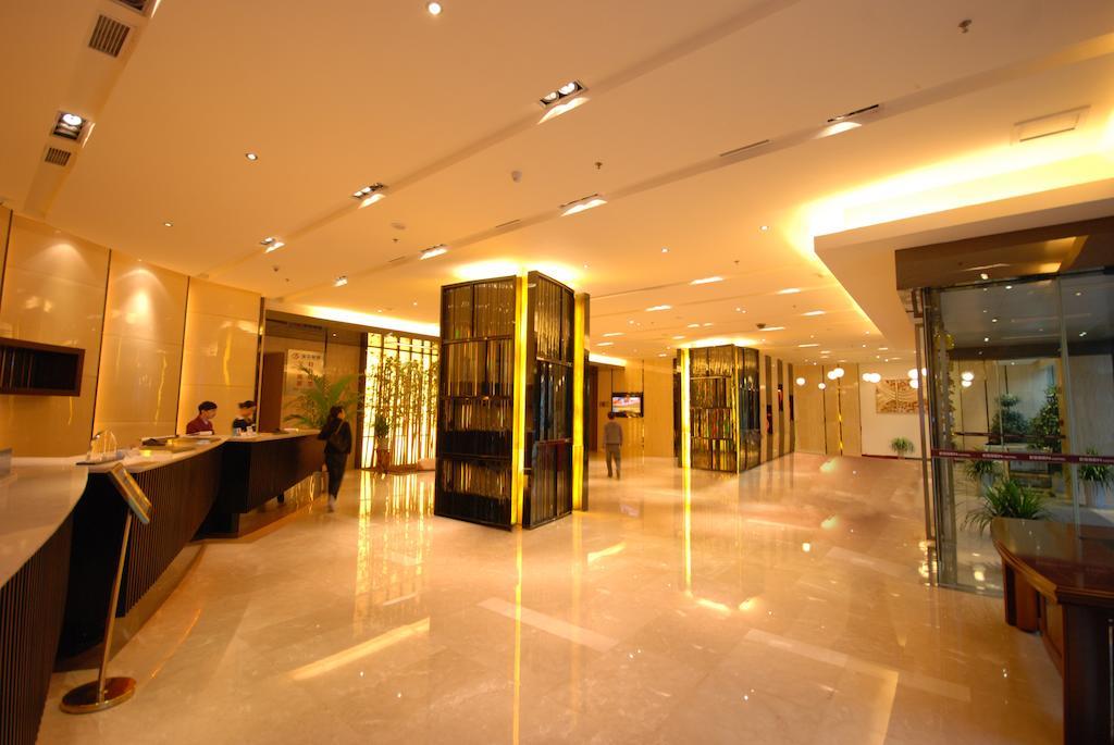 เฉิงตู เอสเซ่น อินเตอร์เนชั่นแนล โฮเต็ล Hotel ภายนอก รูปภาพ